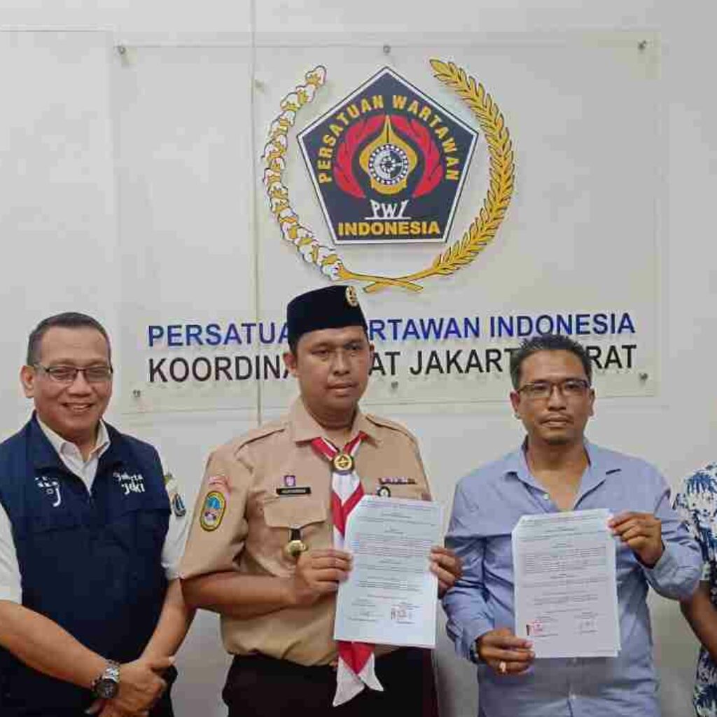 MoU dengan PWI, Kwarcab Jakbar Ingin Anak Pramuka Serba Bisa