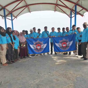 Hosea Sanjaya bersama Komunitas Semua Motor Sama Dinas Wisata di Kepulauan Seribu