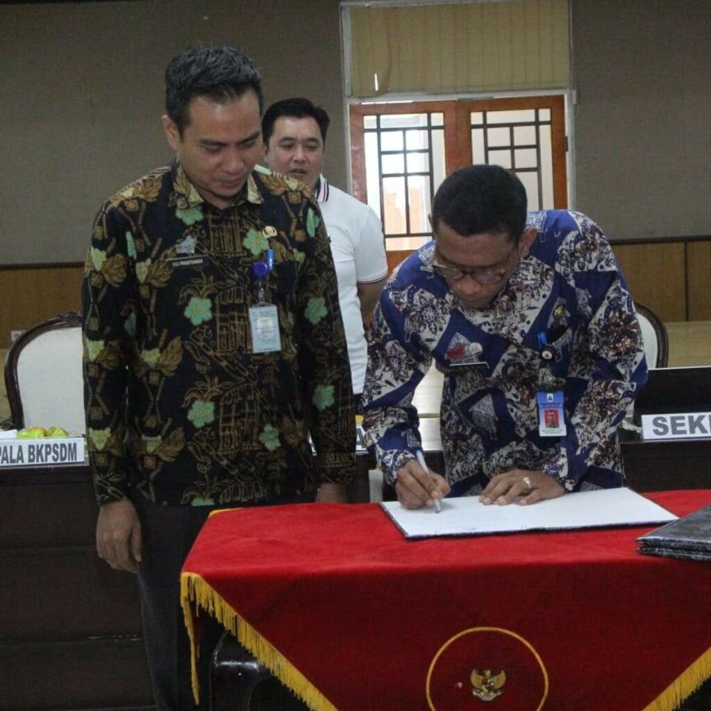 Jaga Netralitas Pemilu 2024, ASN Pemkab Lebak Tandatangani Komitmen Bersama