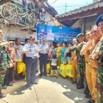 Tingkatkan Kesejahteraan Masyarakat, Danlanud Resmikan Fasilitas MCK di Kelurahan Husein Sastranegara