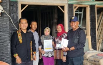 Heru Selian Salurkan Bantuan untuk Korban Kebakaran Asal Aceh di Tangerang