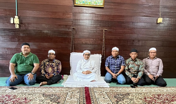 Sukseskan Haul Tuan Guru Besilam ke 101, H. Sugiat Santoso Sumbangkan Lembu dan Beras