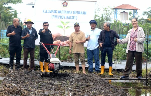 Ketua Umum PWI Pusat Dukung Penuh Program Wartawan Menanam PWI Kalsel