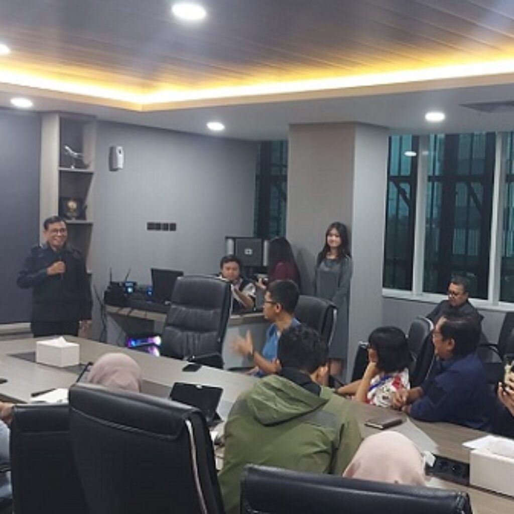 Ketua Umum PWI Pusat Hendry Ch Bangun Bekali Peserta OKK Wartawan Media Pandu Bangsa