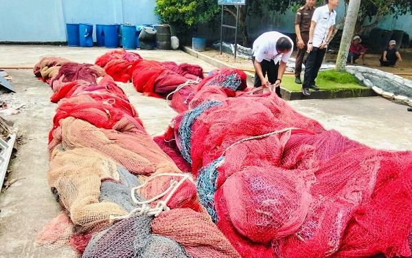 BPA Kejagung Hibahkan Jaring Ikan Kapal Ex-Vietnam kepada Unhas