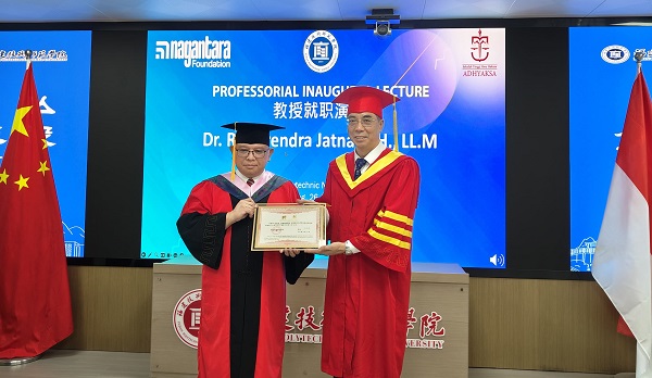 Jamdatun Terima Gelar Profesor Honoris Causa dari Fujian Polytechnic Normal University
