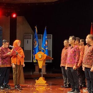 Pelantikan Pengurus Baru PWI Bali, Dira Arsana Apresiasi Peran Pemerintah Jaga Kebebasan Pers