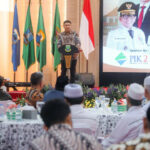 Gubernur Banten Andra Soni Raih Pena Emas 2025 Forum Pimred Multimedia Indonesia
