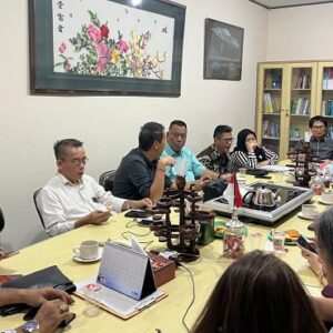 Tetapkan Tiga Nama,