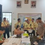 Polsek Nanga Tayap Laksanakan Pengamanan Tes Urine Karyawan PT. Lanang Sawit Emas