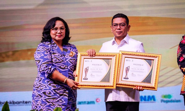Gubernur Banten Andra Soni Raih Dua Pimred Award Tahun 2025 FPRMI