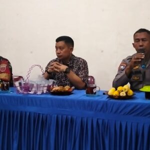 Rapat Koordinasi dan Pemantauan Keamanan dan Ketertiban Kelurahan Borongloe