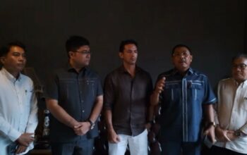 Daniel Uy Tan bersama kuasa hukum dalam konferensi pers