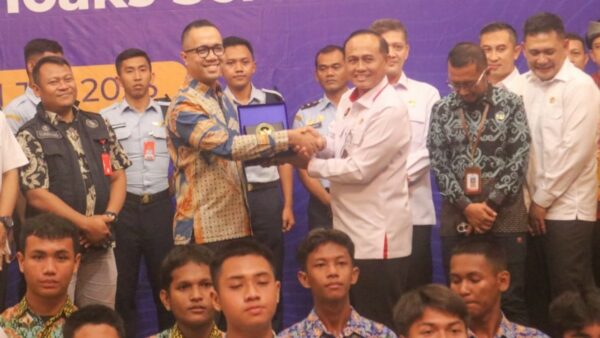 Deputi Kemenko Polkam buka forum literasi keamanan siber di Tarakan