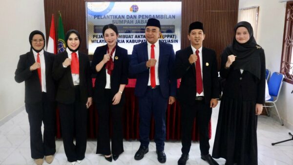 Pelantikan lima PPAT Banyuasin oleh Kepala Kantor Pertanahan Dhona Fiermansyah Lubis