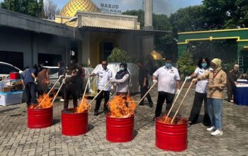 Kejari Jaksel Musnahkan Berbagai Jenis Barang Bukti, Di antaranya Narkoba