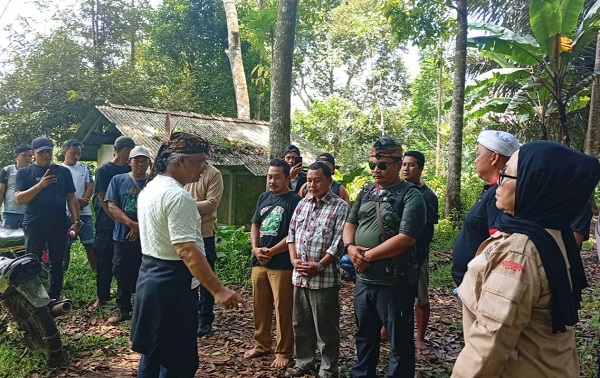 Sejarah dan Rahasia Batu Lingga Gunung Payung Tasikmalaya
