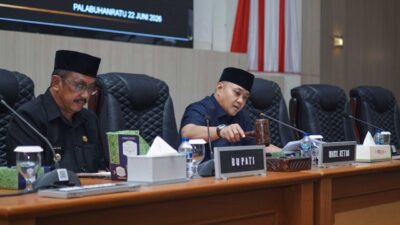 Suasana Rapat Paripurna DPRD Kabupaten Sukabumi membahas Raperda Pertanggungjawaban APBD 2025 dan tiga Raperda inisiatif DPRD.